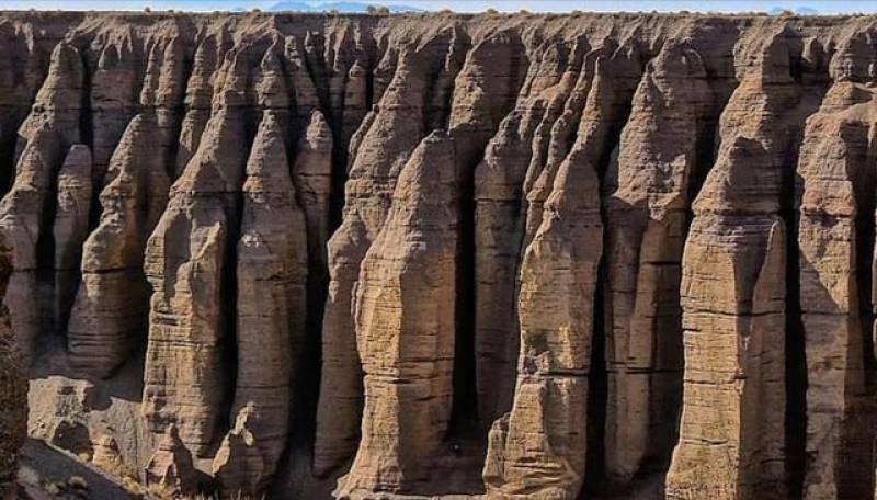 ماجرای عبور خط لوله انتقال آب خلیج‌فارس از نزدیکی «دره‌ راگه» رفسنجان چیست؟